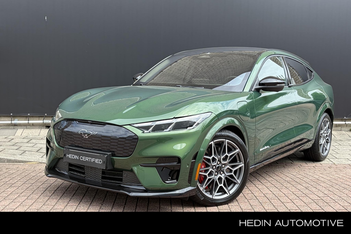 Ford Mustang Mach-E - GT Extended AWD 91 kWh | Carbon + Alcantara | Panoramadak | Verlengde fabrieksgarantie | 3 - AutoWereld.nl