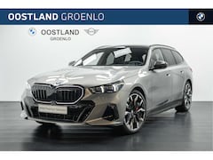 BMW 5-serie Touring - 550e xDrive M Sport Automaat / Trekhaak / Panoramadak / Keyless Entry / Bowers & Wilkins /