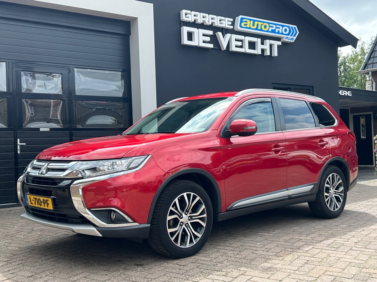 Mitsubishi Outlander - 2.0 Connect Pro Carplay/Trekhaak/Camera - AutoWereld.nl
