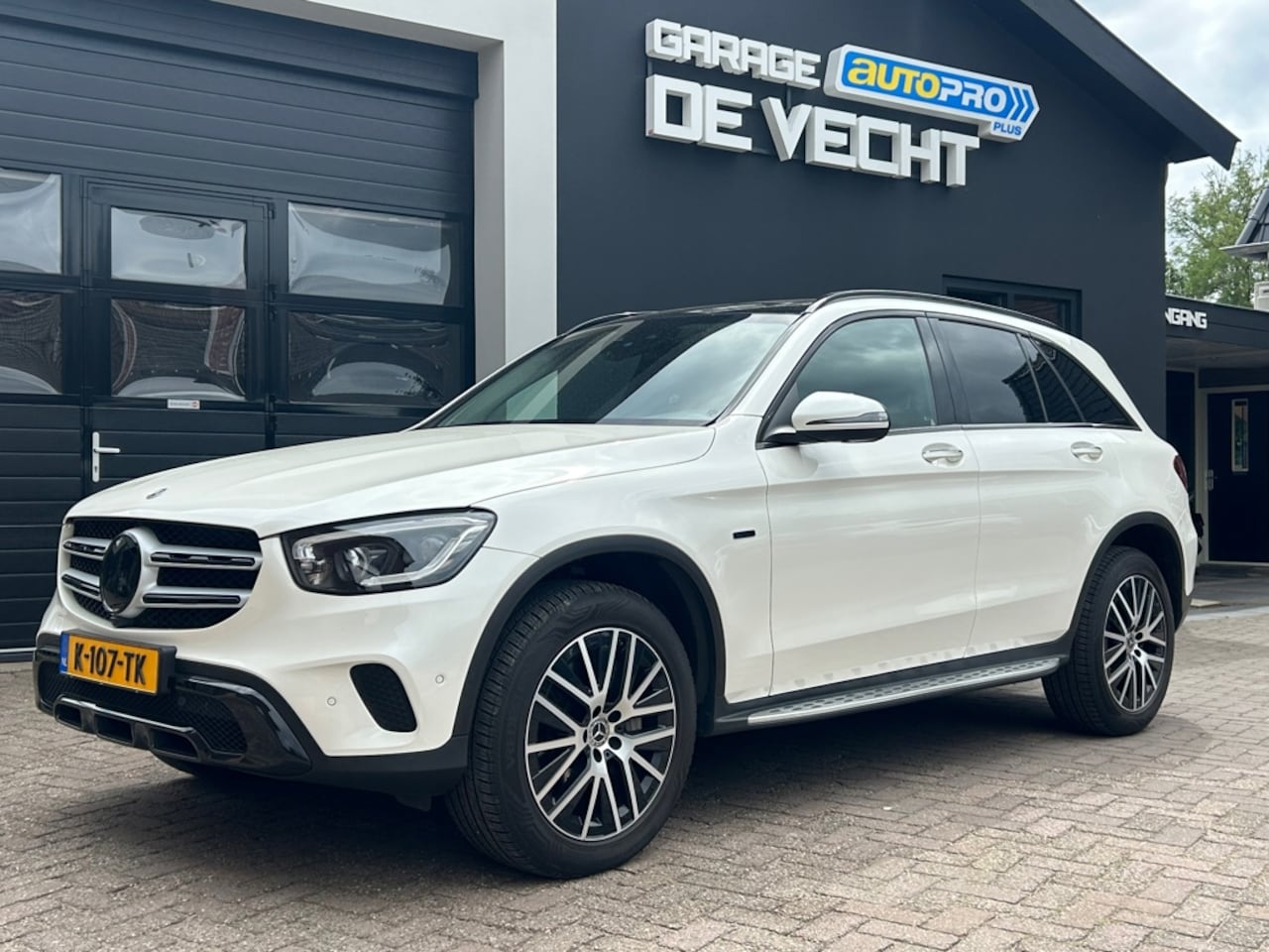 Mercedes-Benz GLC-klasse - 300e 4MATIC Business Burmester/Pano/Sfeer/Leer/Trekhaak - AutoWereld.nl