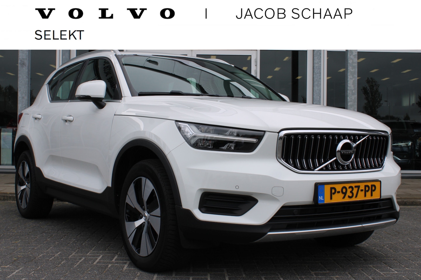 Volvo XC40 - T4 211PK Automaat Recharge Inscription Expression | Org. NL | Camera | AppleCarplay | PDC - AutoWereld.nl