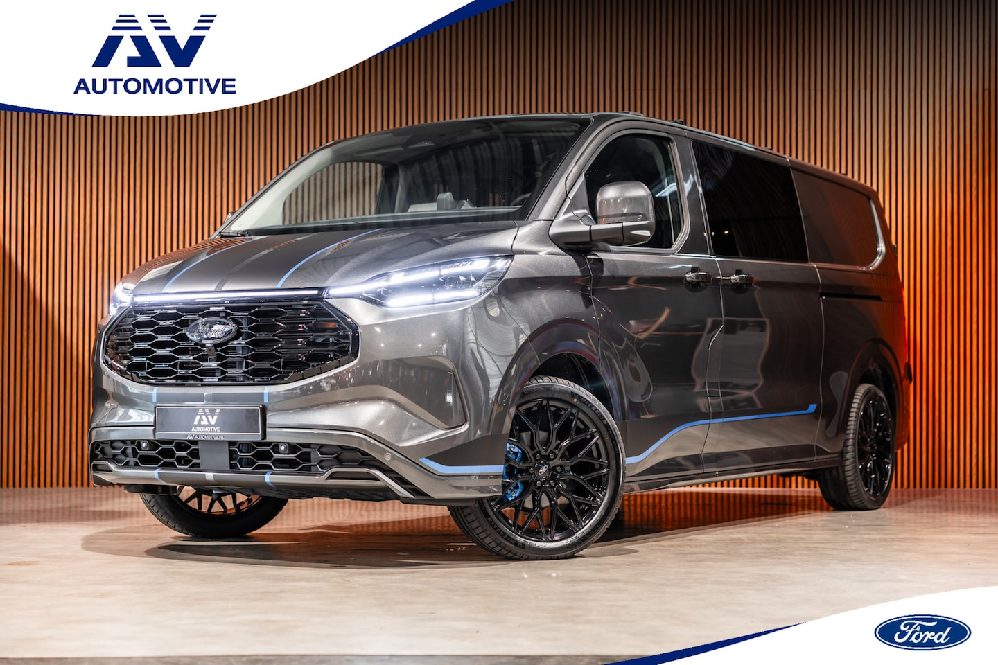 Ford Transit Custom - E-Transit 340 L2H1 DC Sport 65 kWh | Dubbel cabine | 350 KM Range | 360 Camera | Driving A - AutoWereld.nl