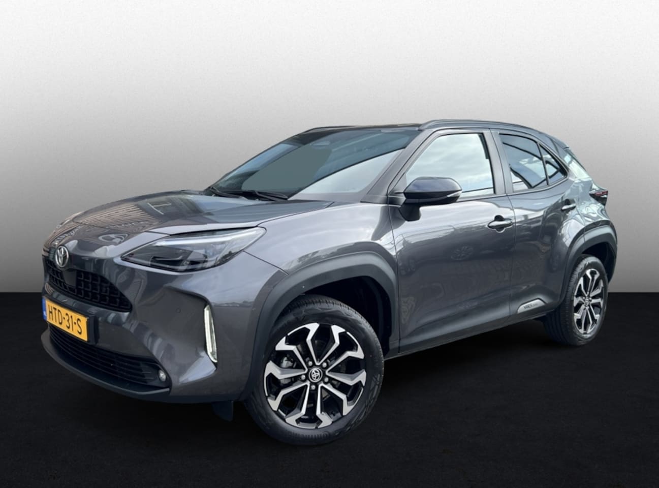 Toyota Yaris Cross - 1.5 Hybr 115 Dynamic | Parkeersensoren | Stoel+ Stuur verwarming - AutoWereld.nl