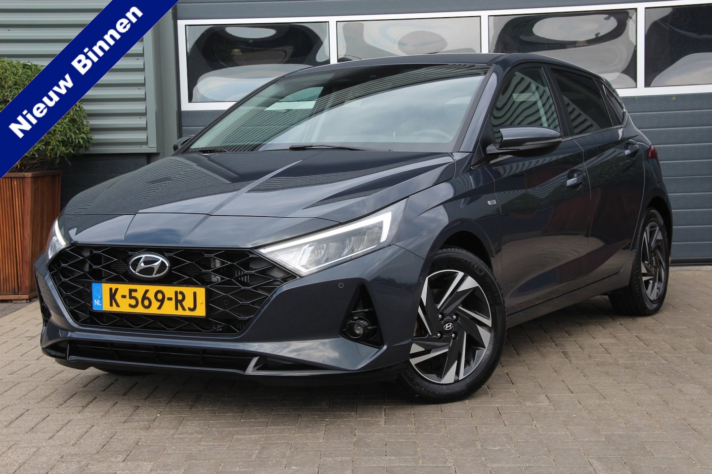 Hyundai i20 - 1.0 T-GDI Premium NL Auto | 1e eigenaar | Navi | ECC | Camera | ACC | BLISS | CarPlay | LM - AutoWereld.nl
