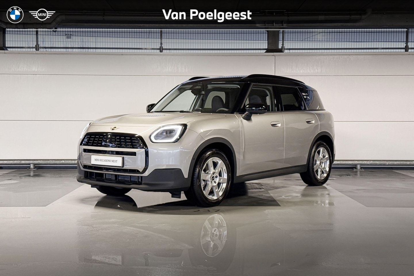 MINI Countryman - 1.5 C Favoured M - AutoWereld.nl