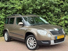 Skoda Yeti - 1.2 Tsi Elegance/Airco/Navi/PDC/Nieuwe distributieketting/Trekhaak