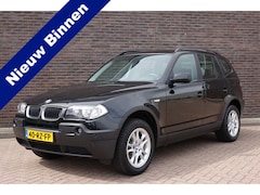 BMW X3 - 2.0i Introduction, navigatie, mooie en originele auto Youngtimer N.A.P