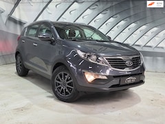 Kia Sportage - 2.0 X-ecutive automaat