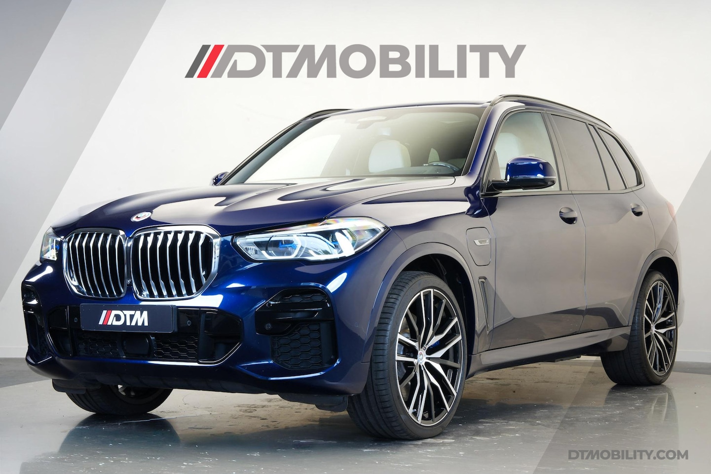 BMW X5 - xDrive45e High Executive M-Sport | Laser | Pano | H/K - AutoWereld.nl