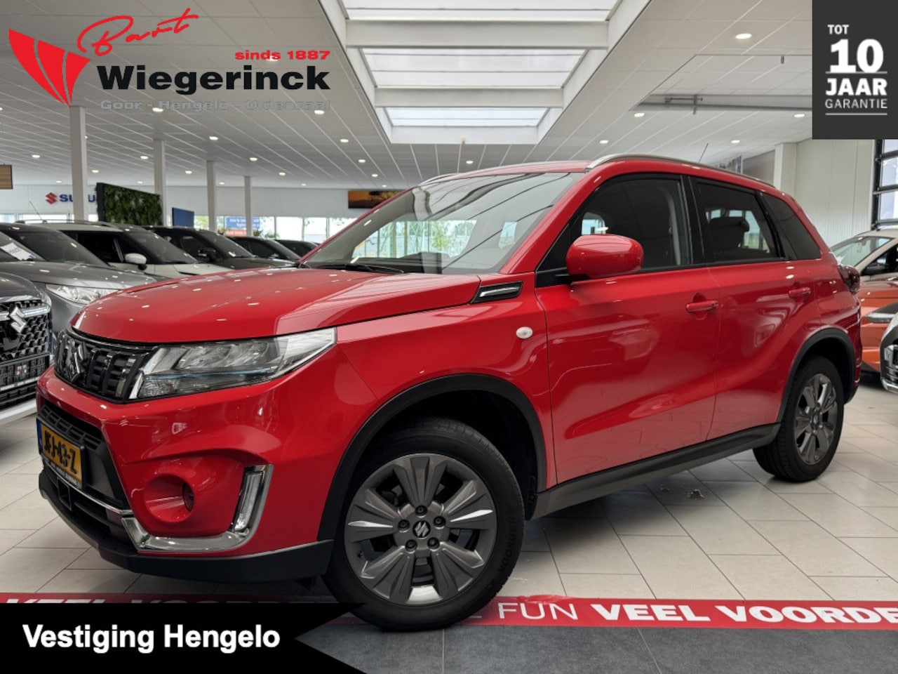 Suzuki Vitara - 1.4 Boosteret Select SmartHybrid [ 1500KG TREKGEWICHT I TREKHAAK I CARPLAY ] - AutoWereld.nl