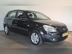Kia Rio - 1.4 Festival 5-Drs Airco / Trekhaak
