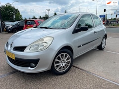 Renault Clio - 1.2-16V Expression