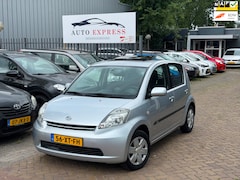 Daihatsu Sirion 2 - 1.3-16V Prestige/Automaat/Airco/Elek Raam/Nap/Nieuw Apk/4 Nieuw Banden /Volledig onderhoud