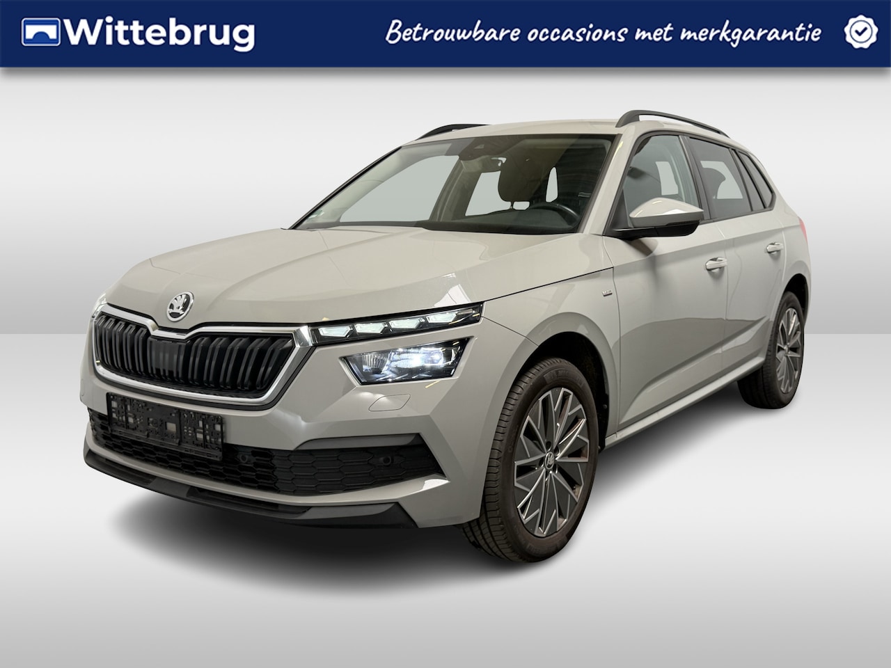 Skoda Kamiq - 1.0 TSI Ambition / AUTOMAAT/ CAMERA/ PARK. SENSOREN/ ELEK. ACHTERKLEP/ VOORRUIT VERWARM./ - AutoWereld.nl