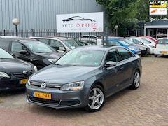 Volkswagen Jetta - 1.4 TSI Hybrid Comfortline Aut/Navigatie/Cruise/Nap/Nieuw Apk/2 sleutels aanwezig/3 Maande