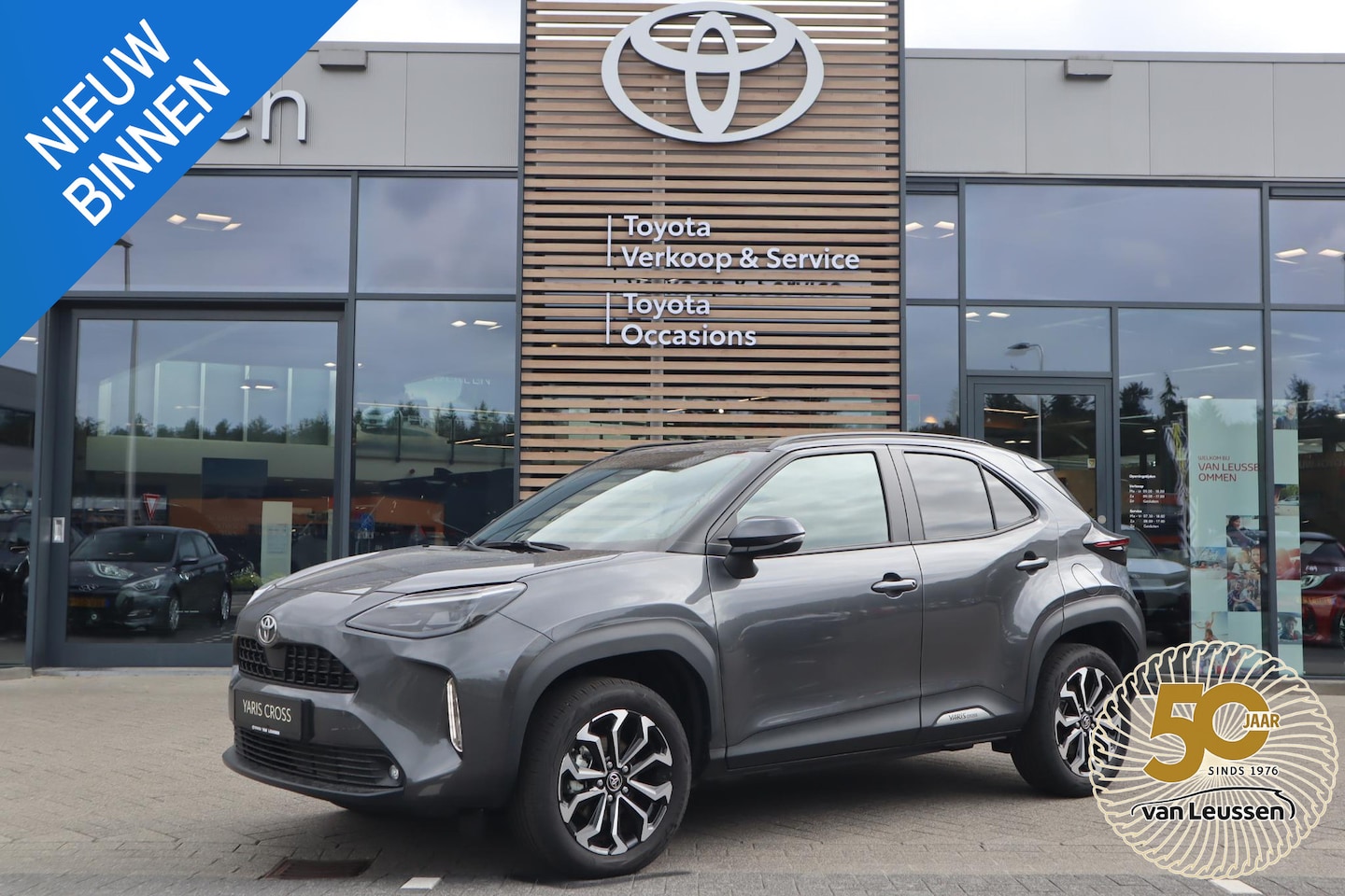 Toyota Yaris Cross - 1.5 HYBRID 115 DYNAMIC STOEL/STUURVERW CAMERA APPLE/ANDROID 17 '' LM-VELGEN LED KEYLESS AD - AutoWereld.nl