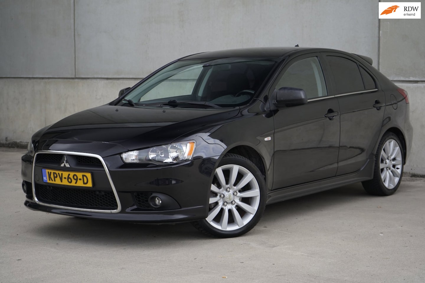Mitsubishi Lancer Sportback - 1.8 Instyle 143pk Airco 18 inch - AutoWereld.nl