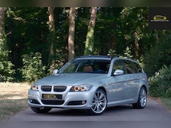 BMW 3-serie Touring - 325i High Executive / Pano