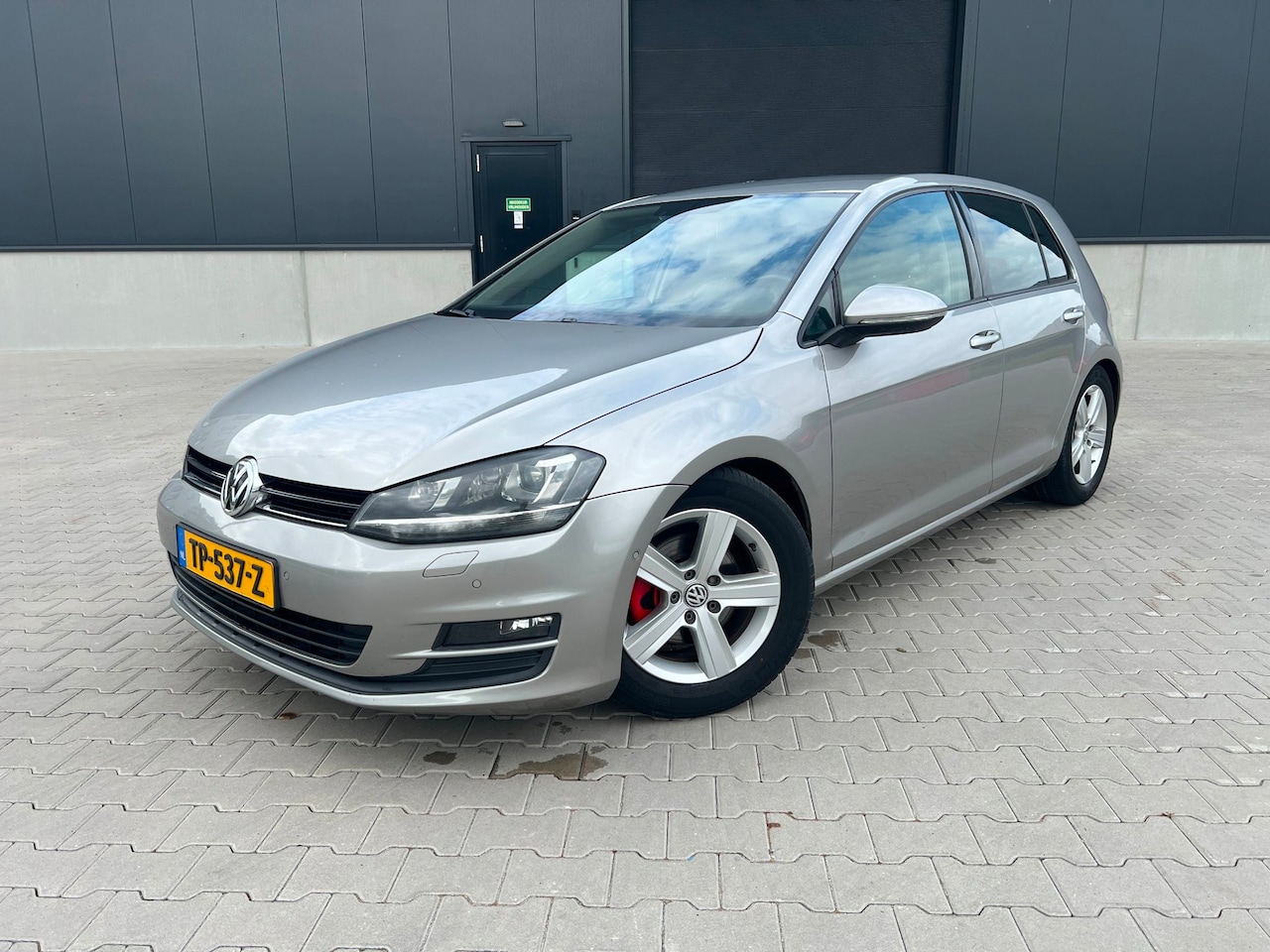 Volkswagen Golf - 1.2 TSI Highline Stoelverwarming|Trekhaak - AutoWereld.nl