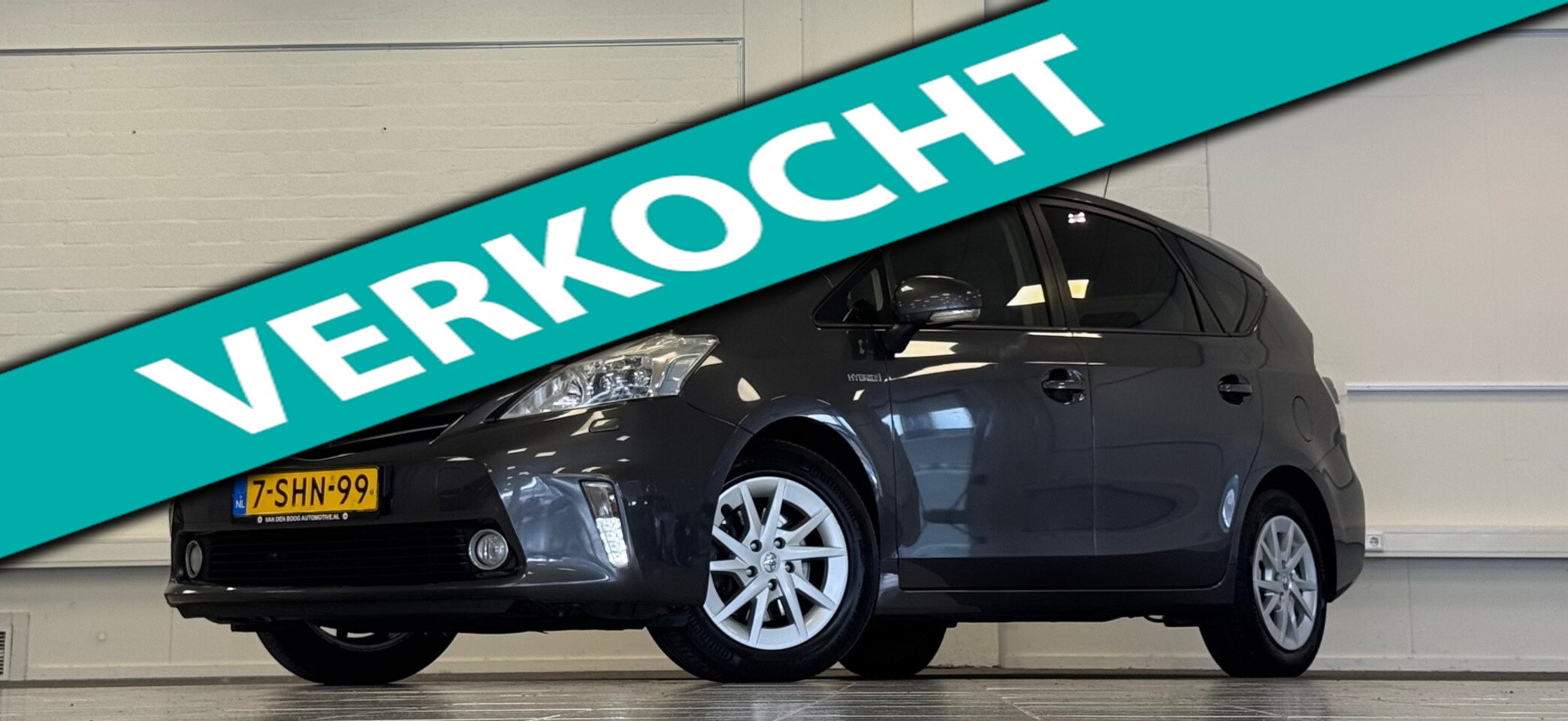 Toyota Prius Wagon - 1.8 Dynamic Business 7p 100% onderhouden 2e Eigenaar Pano Camera Navi Mooi! - AutoWereld.nl