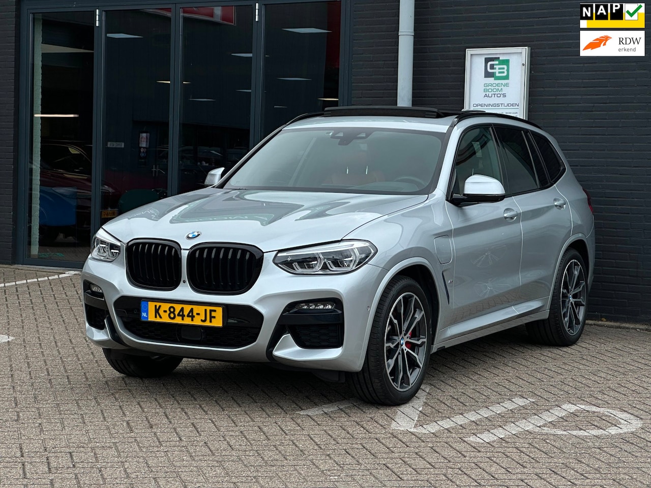 BMW X3 - XDrive30e eDrive Edition/PANO-DAK/CAMERA/CARPLAY/NL-AUTO NAP!! - AutoWereld.nl