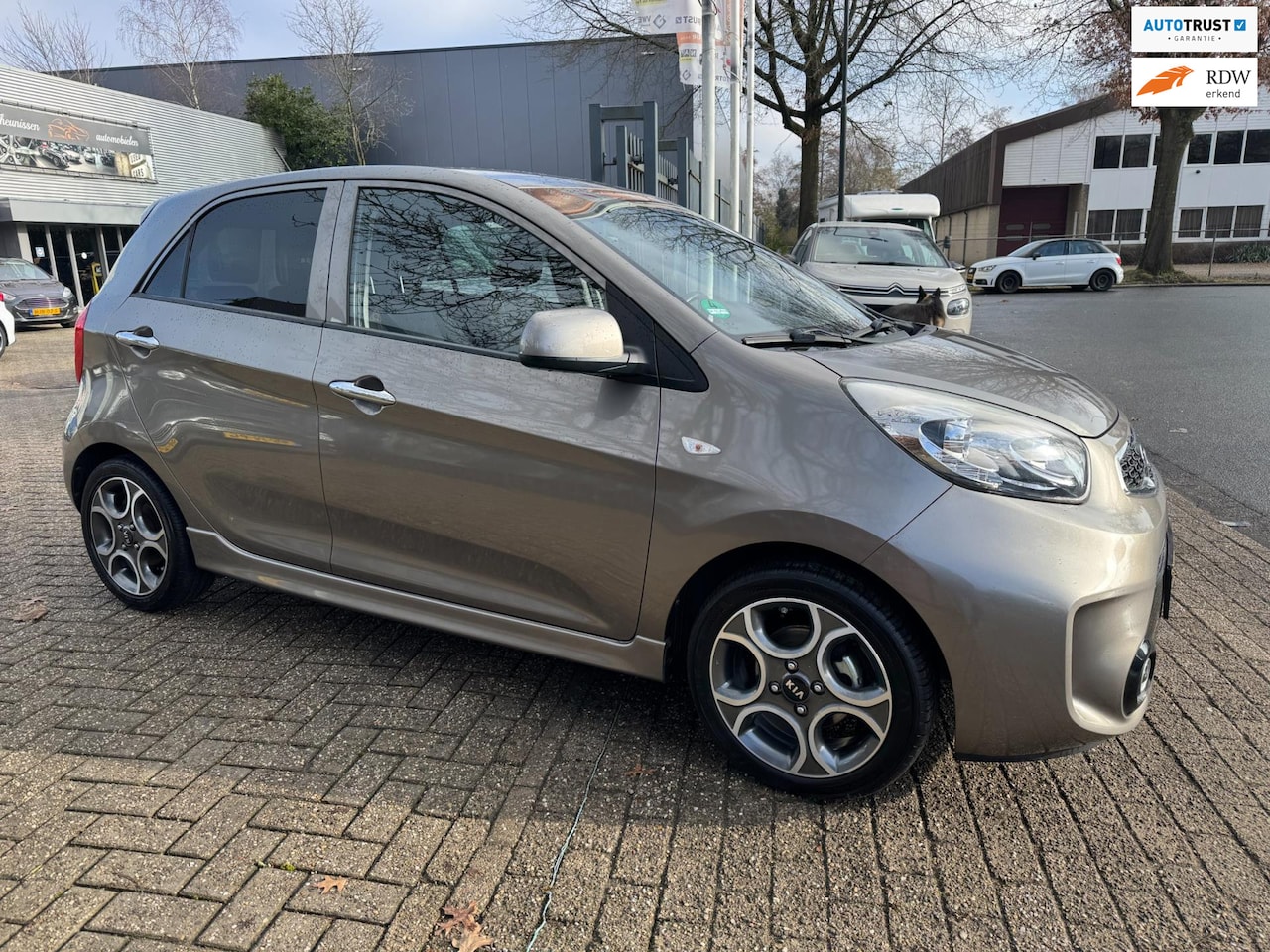 Kia Picanto - 1.2 CVVT GT-Line sport by kia , xenon/led, airco, pdc, multi-stuur, elec pakket, chrome ac - AutoWereld.nl