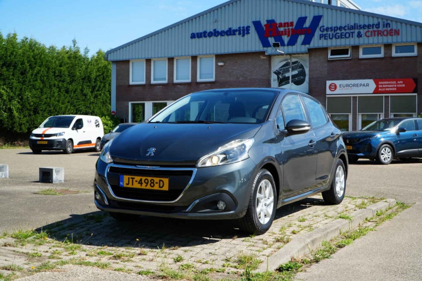 Peugeot 208 - BLUE LION 1.2-82PK 5-DEURS -incl. 12 maanden garantie + rijklaarkosten - AutoWereld.nl