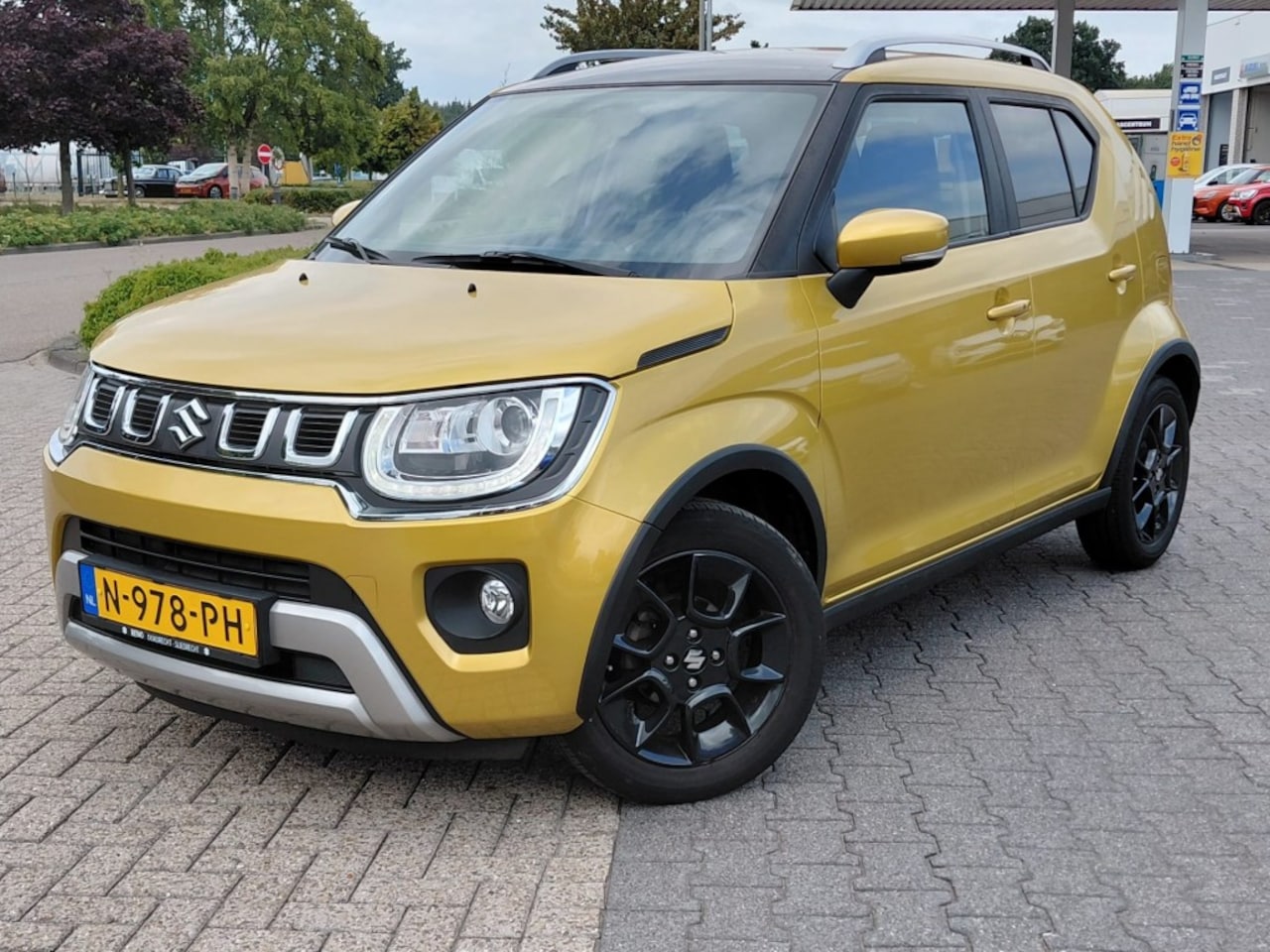 Suzuki Ignis - 1.2 STYLE ALLGRIP CARPLAY CAMERA ECC NL-AUTO 21.000KM - AutoWereld.nl