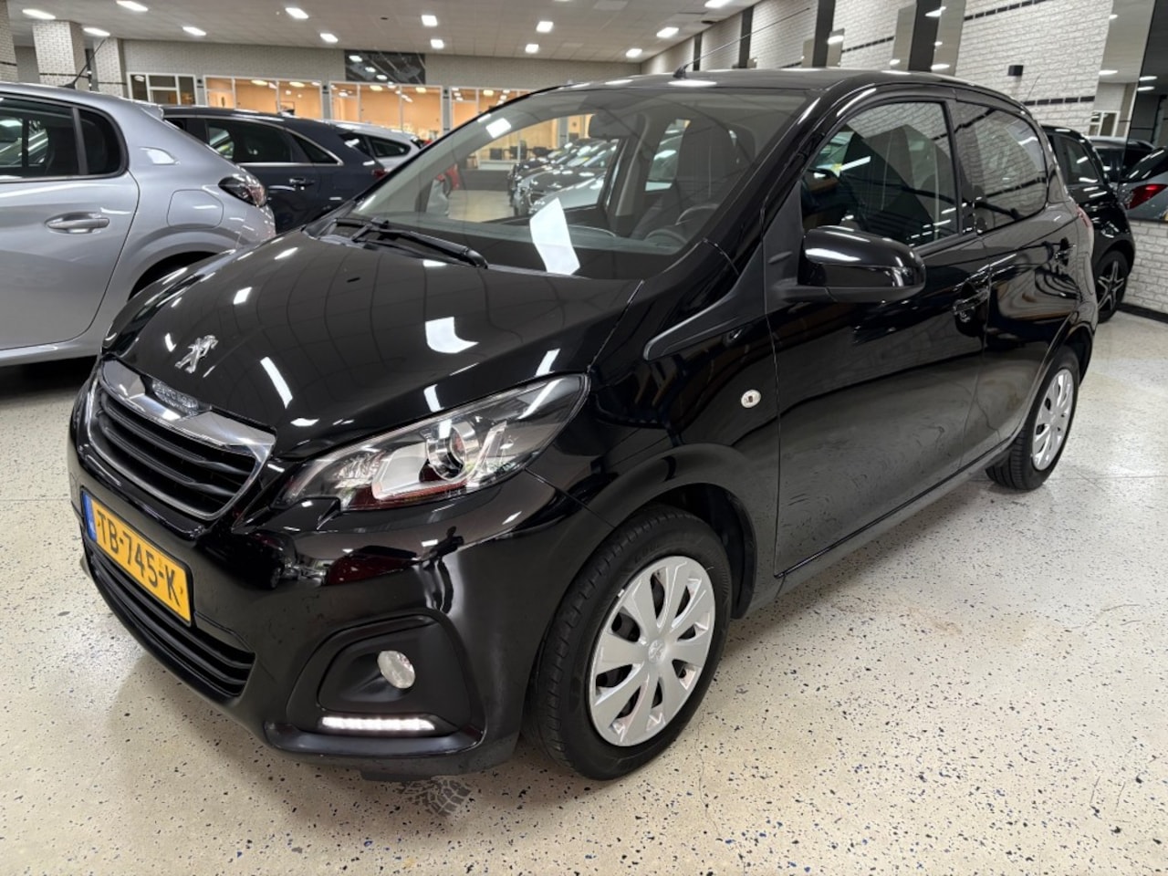 Peugeot 108 - 1.0 E-VTI  Nap / Airco / Radio / Bluetooth / Elektrische Ramen - AutoWereld.nl