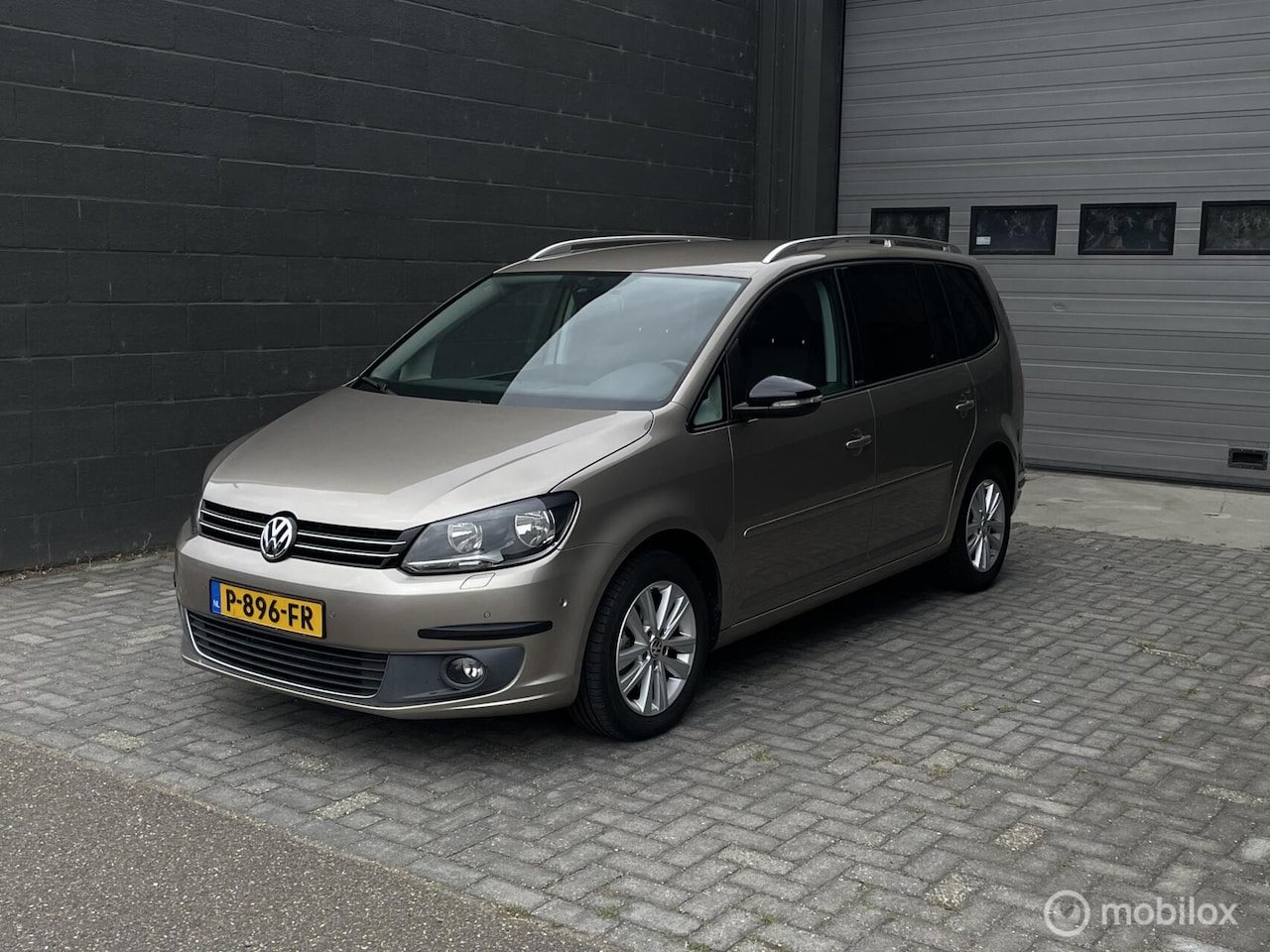 Volkswagen Touran - 1.4 TSI Style 7-persoons|AIRCO | Trekhaak | - AutoWereld.nl