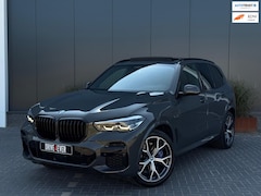BMW X5 - XDrive45e M Pakket|Pano|360 Camera|SFEER|LED|LEDER|MM SEATS