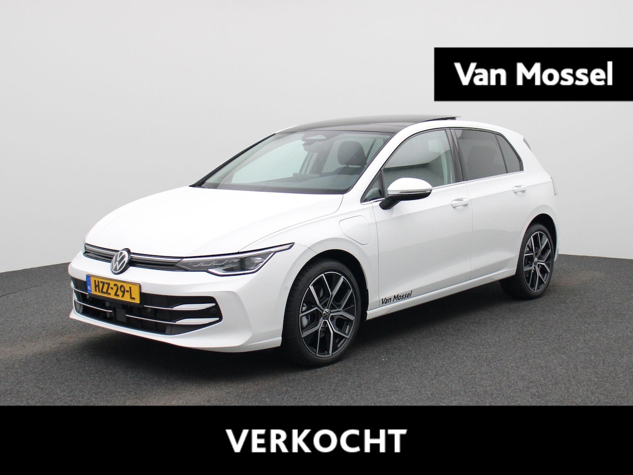 Volkswagen Golf - 1.5 eHybrid Style Edition | Automaat | Navigatie | Draadloze Apple carplay | Adaptive crui - AutoWereld.nl
