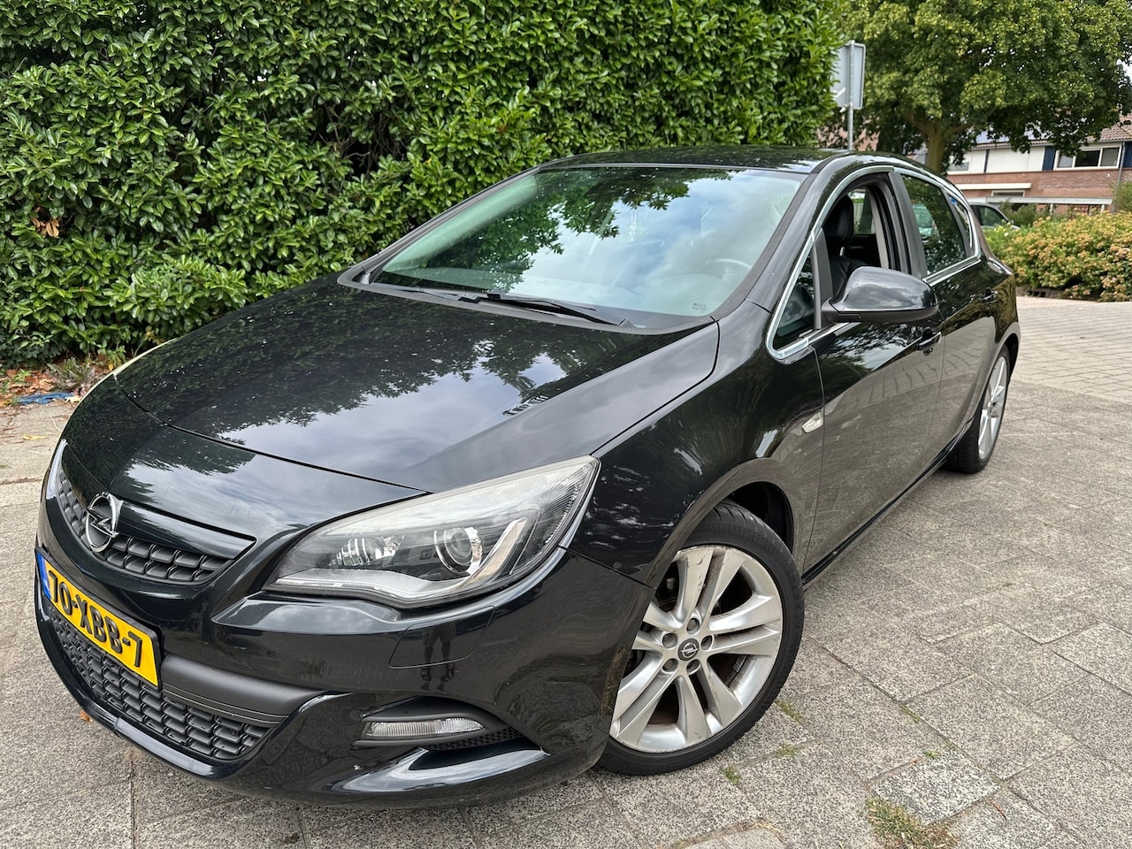 Opel Astra - AUTOMAAT MET NAVIGATIE, KOELE AIRCO & APK TOT 03-05-2027! - AutoWereld.nl