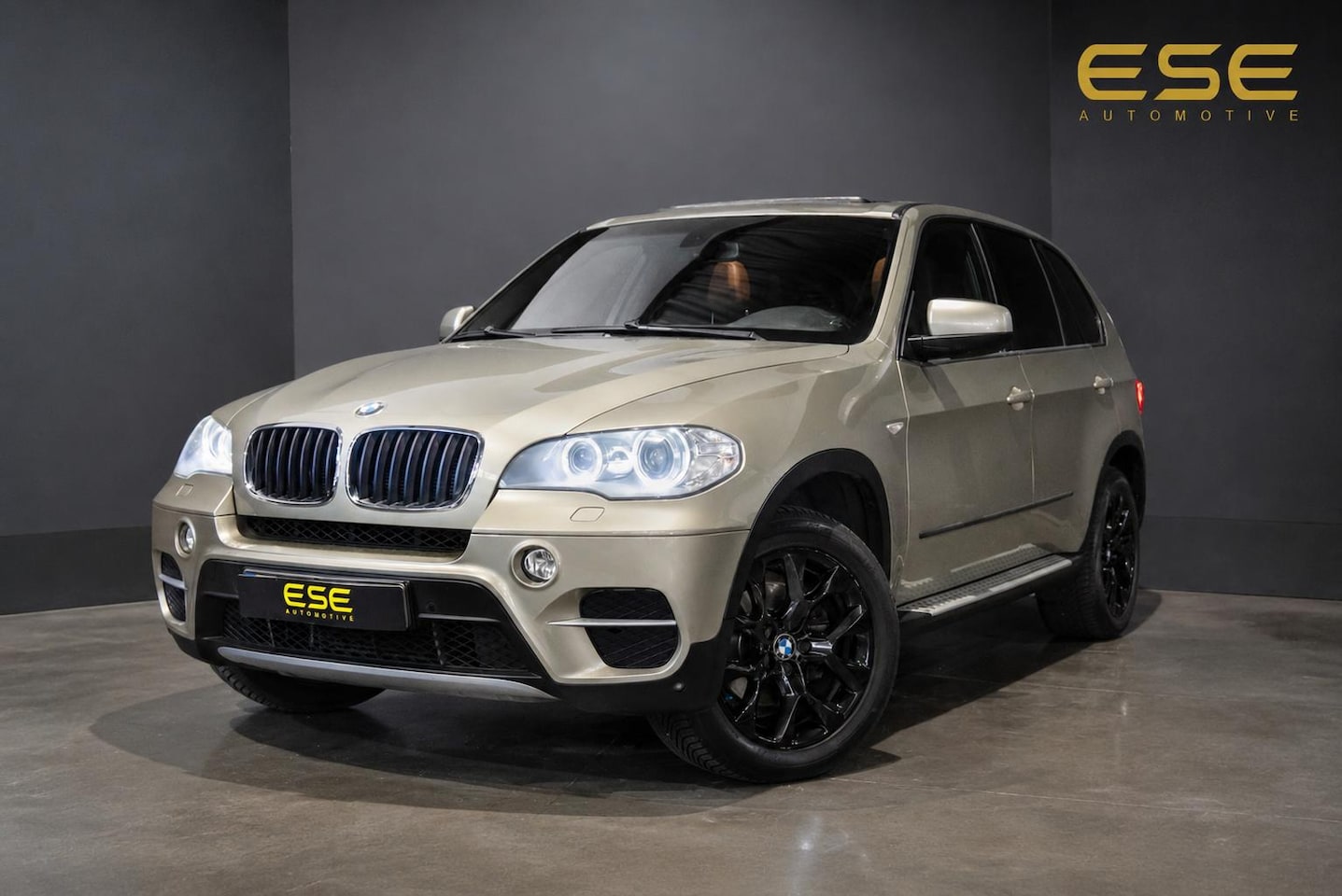 BMW X5 - xDrive35i Executive | Schuif/kantel dak | Camera | Trekhaak | Navigatie | Onderhouden - AutoWereld.nl