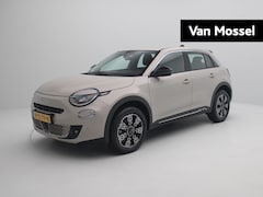 Fiat 600 - 1.2 Hybrid Urban Camera | Navigatie | Climate control | 17" Lichtmetalen velgen