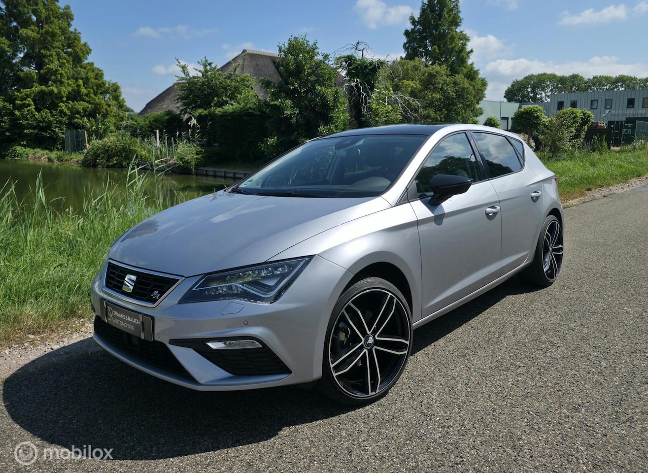 SEAT Leon - 1.4 TSI FR DSG / Navi / Carplay / Trekh. / LED - AutoWereld.nl