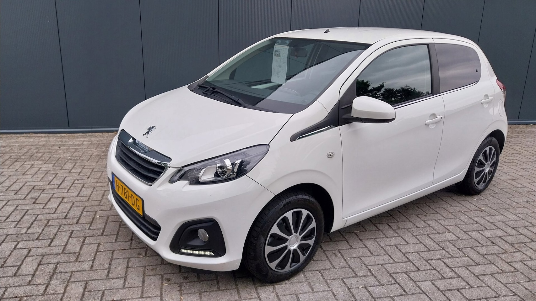 Peugeot 108 - 1.0 e-VTi Active//5DRS // AIRCO - AutoWereld.nl