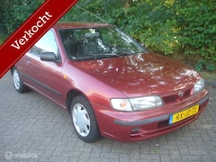 Nissan Almera - 1.6 I Pulsar Comfort Airco stuurbekrachtiging