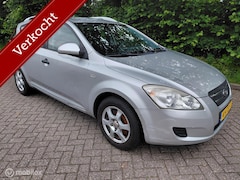 Kia Cee'd Sporty Wagon - 1.6 X-tra