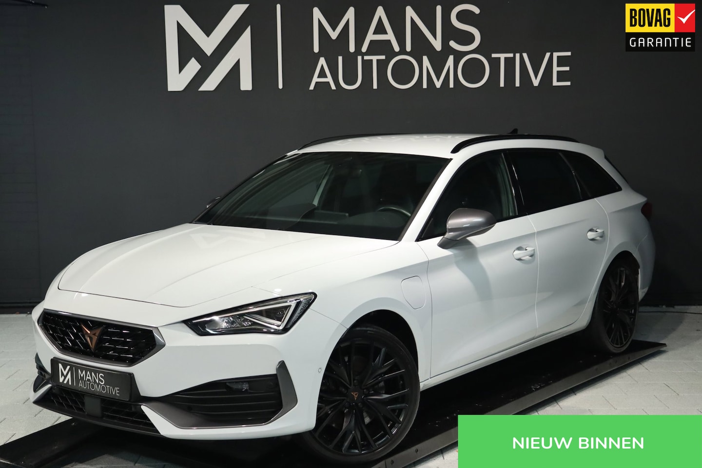 CUPRA Leon Sportstourer - 1.4 e-Hybrid VZ Performance / ACC / KEYLESS / CAMERA / STUUR+STOELVERW - AutoWereld.nl