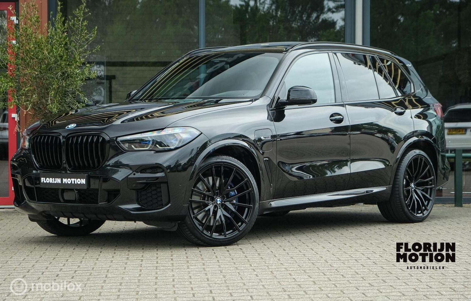 BMW X5 - xDrive45e High Executive | M-pakket | Laser | Pano | M-technik zetels| Stoelverwarming en - AutoWereld.nl