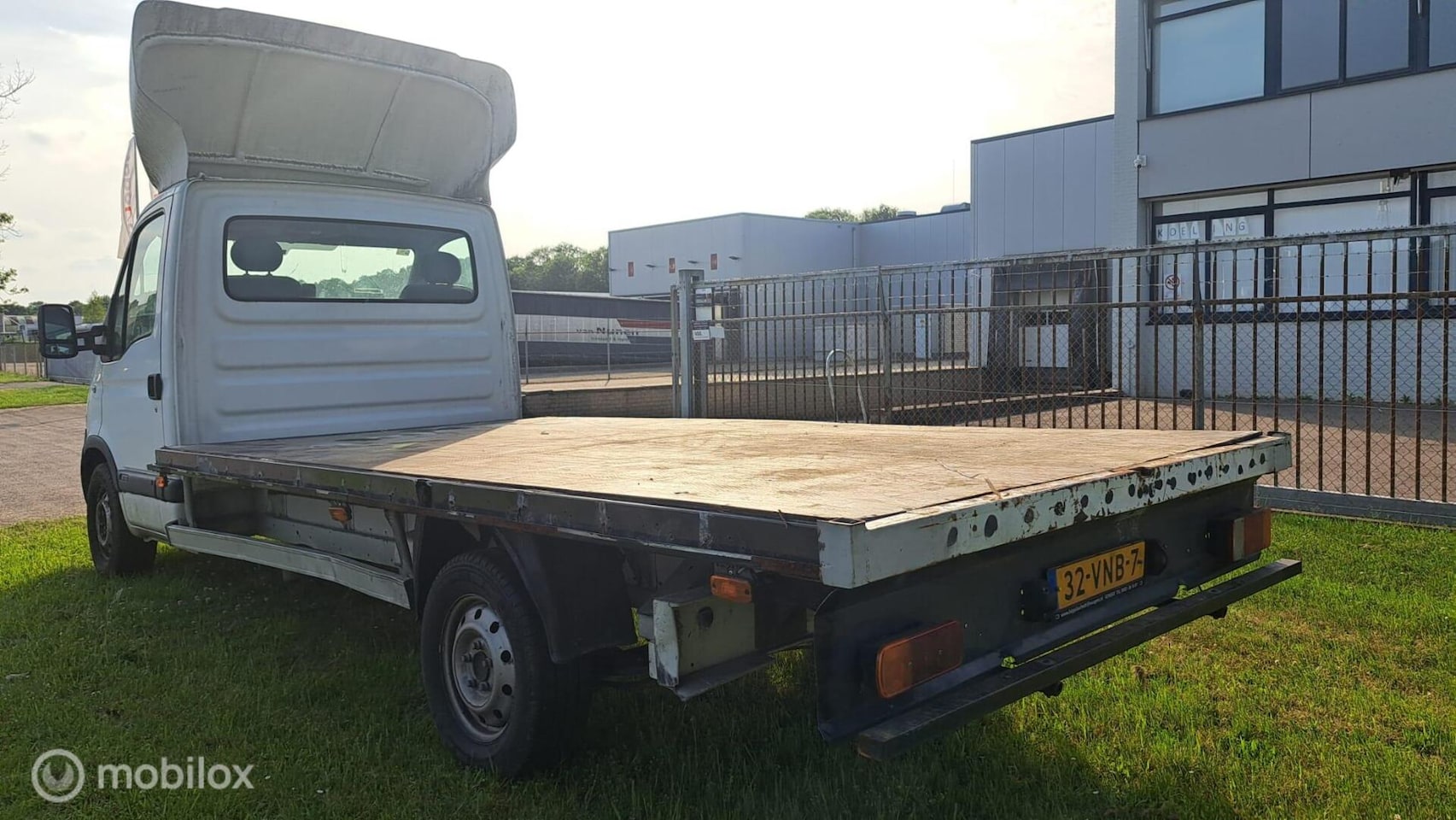 Renault Master - bestel T35 2.5 dCi L3H1 - AutoWereld.nl