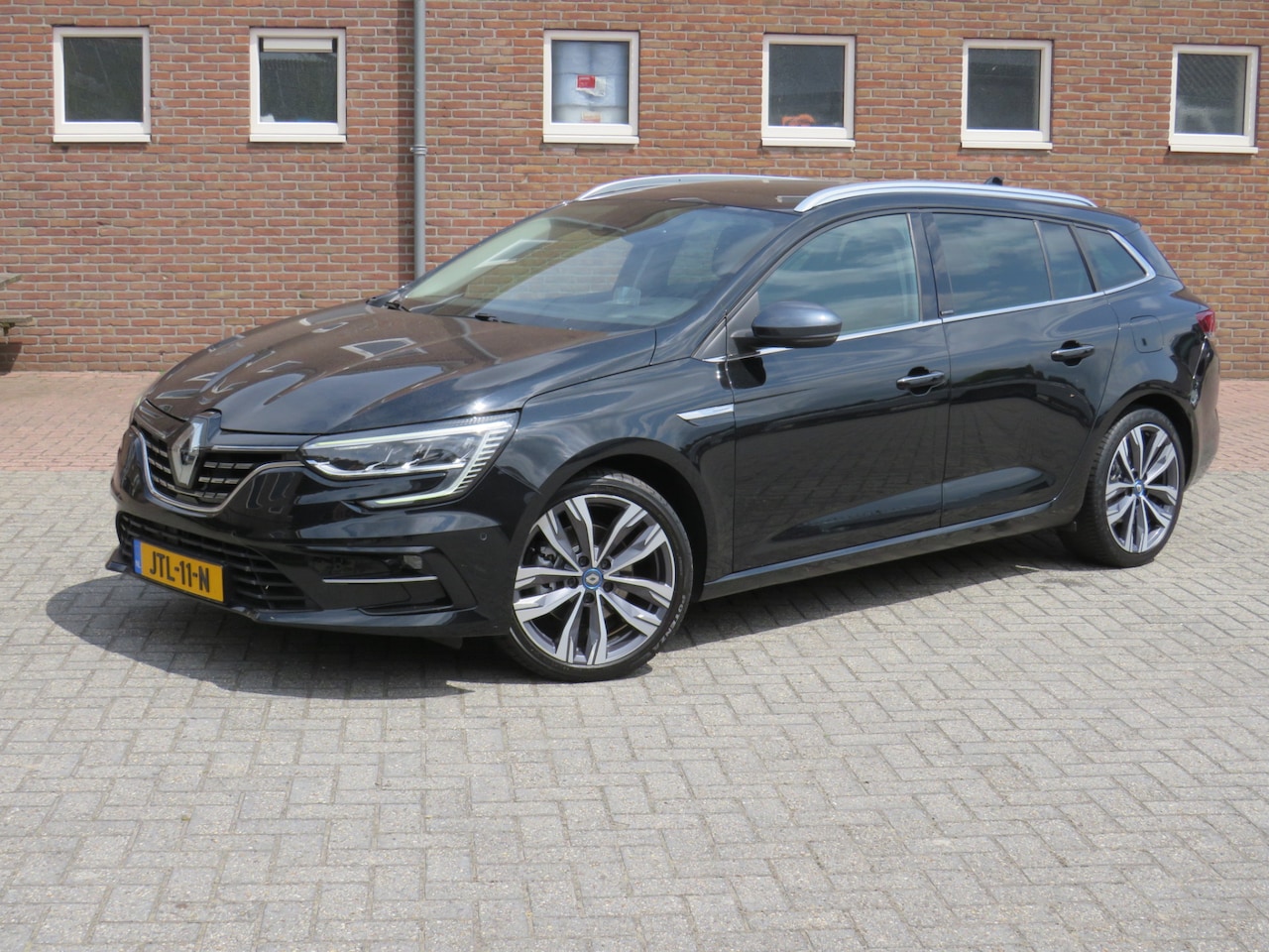 Renault Mégane E-Tech - Estate 1.6 Plug-In Hybrid 160 Business Edition One * Rijklaarprijs incl. garantie * Trekha - AutoWereld.nl