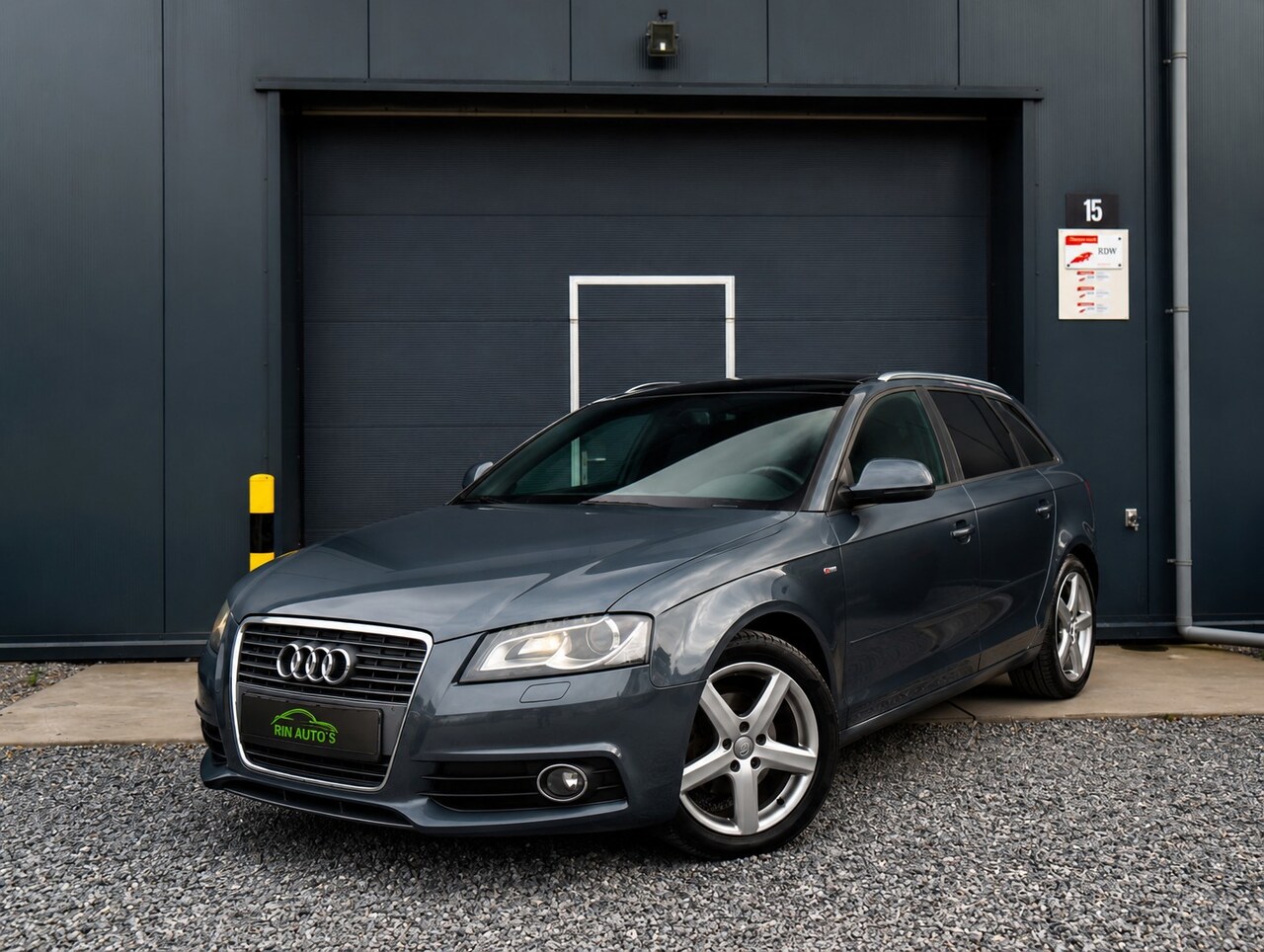 Audi A3 Sportback - 1.8 TFSI 3x S-lLINE Attraction Business Edition Vol optie Pano Leer 3X S-LINE Automaat - AutoWereld.nl
