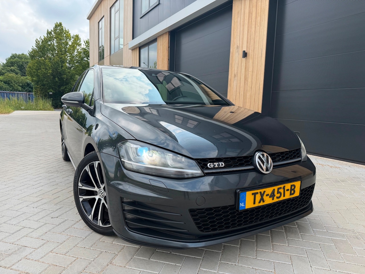 Volkswagen Golf - 2.0 TDI GTD 184PK (bj 2014) DSG XENON|NAVI|ALCANTARA| - AutoWereld.nl