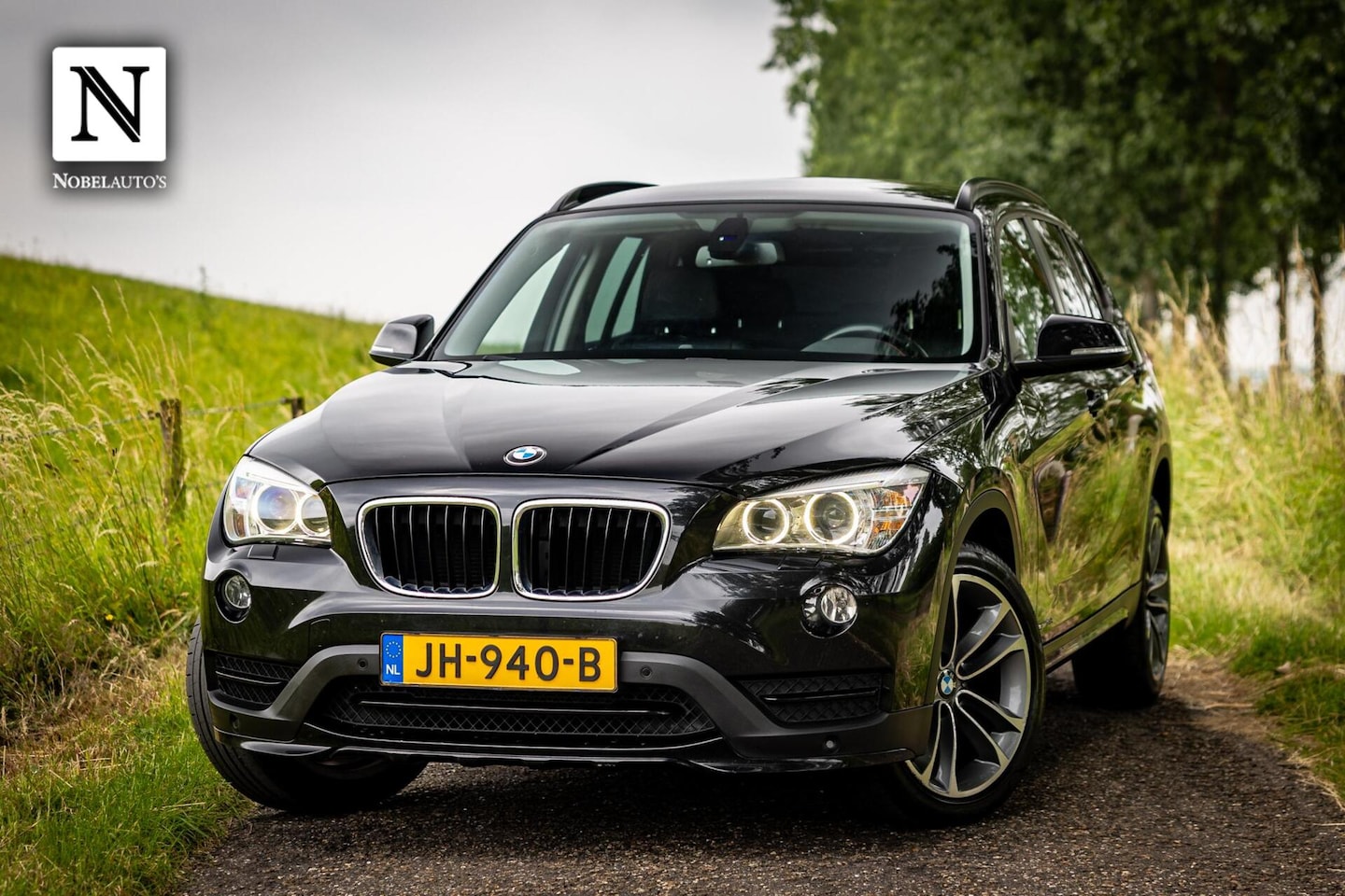 BMW X1 - sDrive18d High Executive M-Pakket|Trekhaak|Leder 6bak - AutoWereld.nl