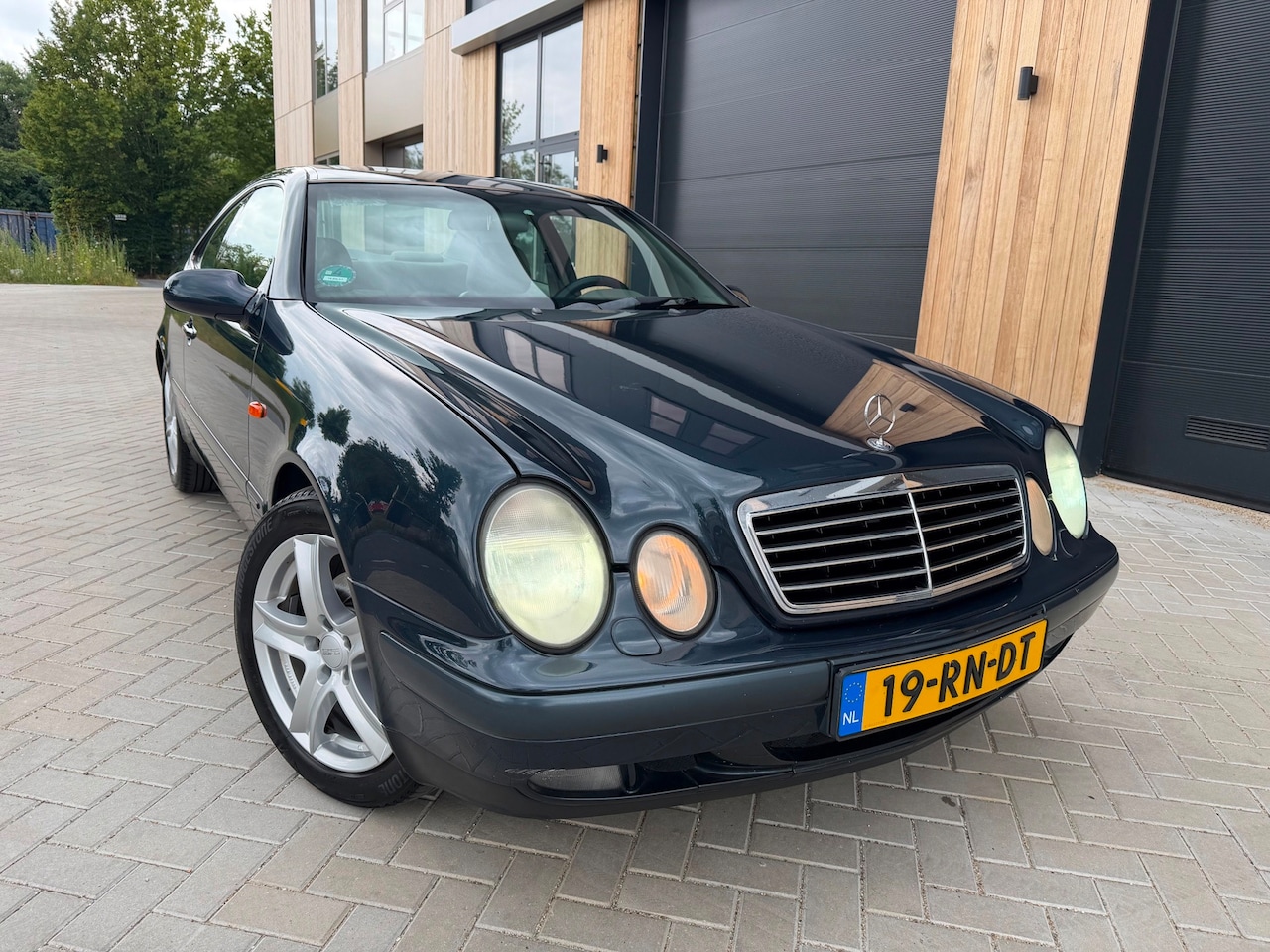 Mercedes-Benz CLK-klasse Coupé - 230 K. Elegance (bj 1999) AUTOMAAT|CLIMATE CONTROL - AutoWereld.nl