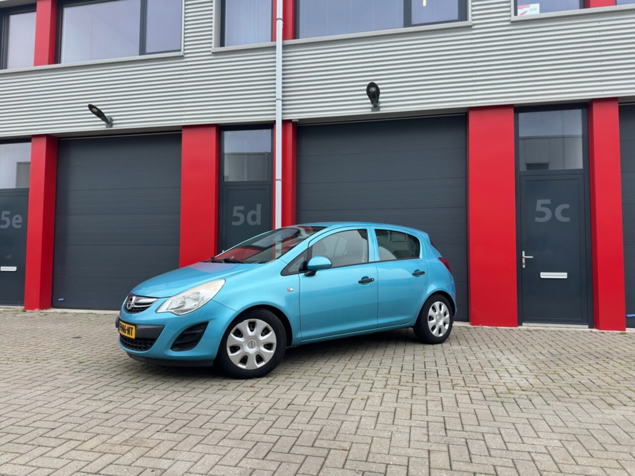 Opel Corsa - 1.2-16V Selection Airco , goed onderhouden