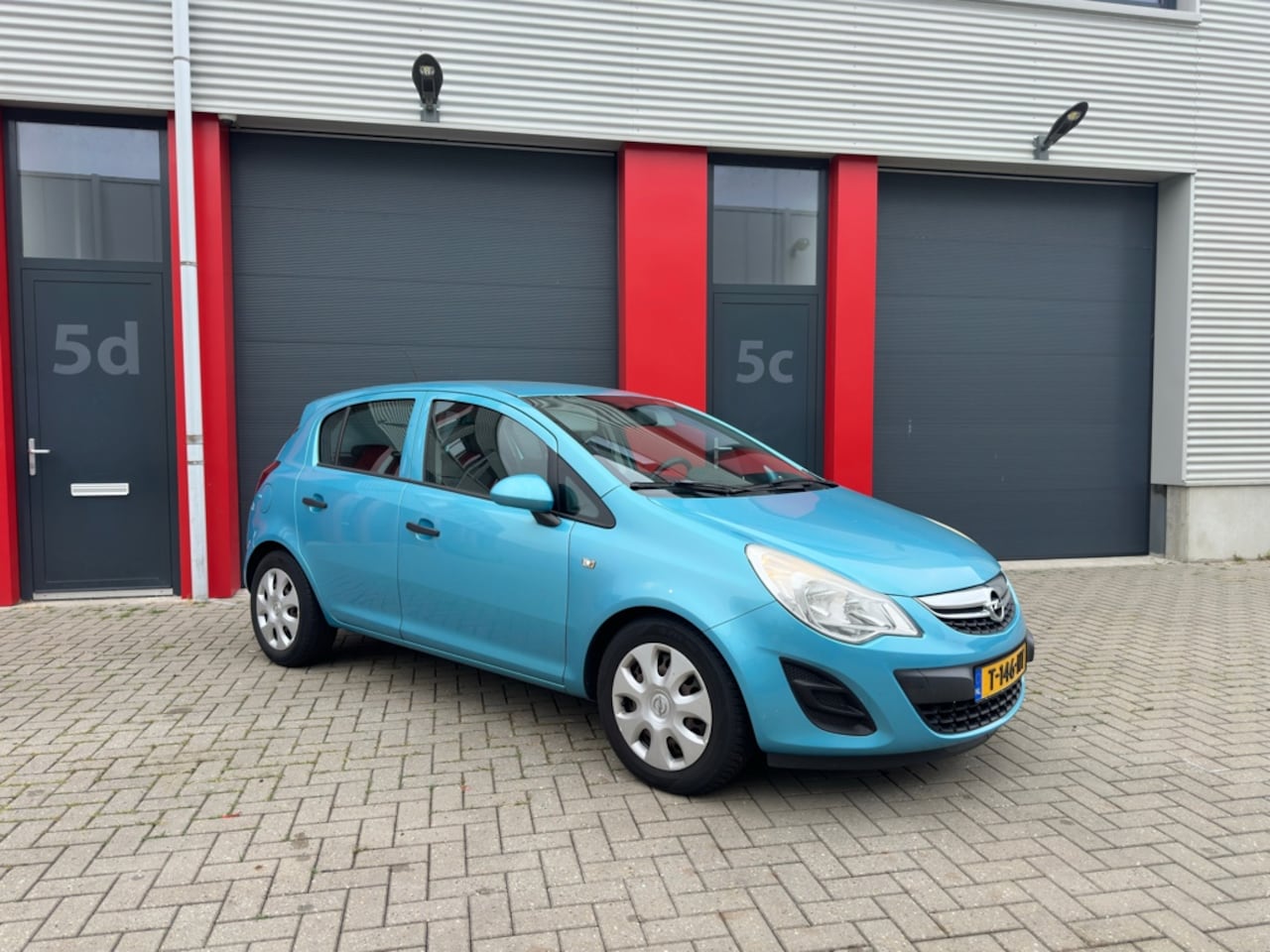 Opel Corsa - 1.2-16V Selection Airco , goed onderhouden