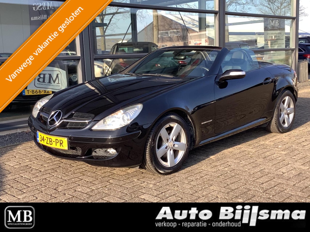 Mercedes-Benz SLK-klasse - 200 K. Automaat, nekverwarming, lederen bekleding, cruise, - AutoWereld.nl
